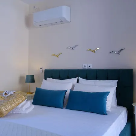 Апартаменты Blue Lagoon Luxury A1 *